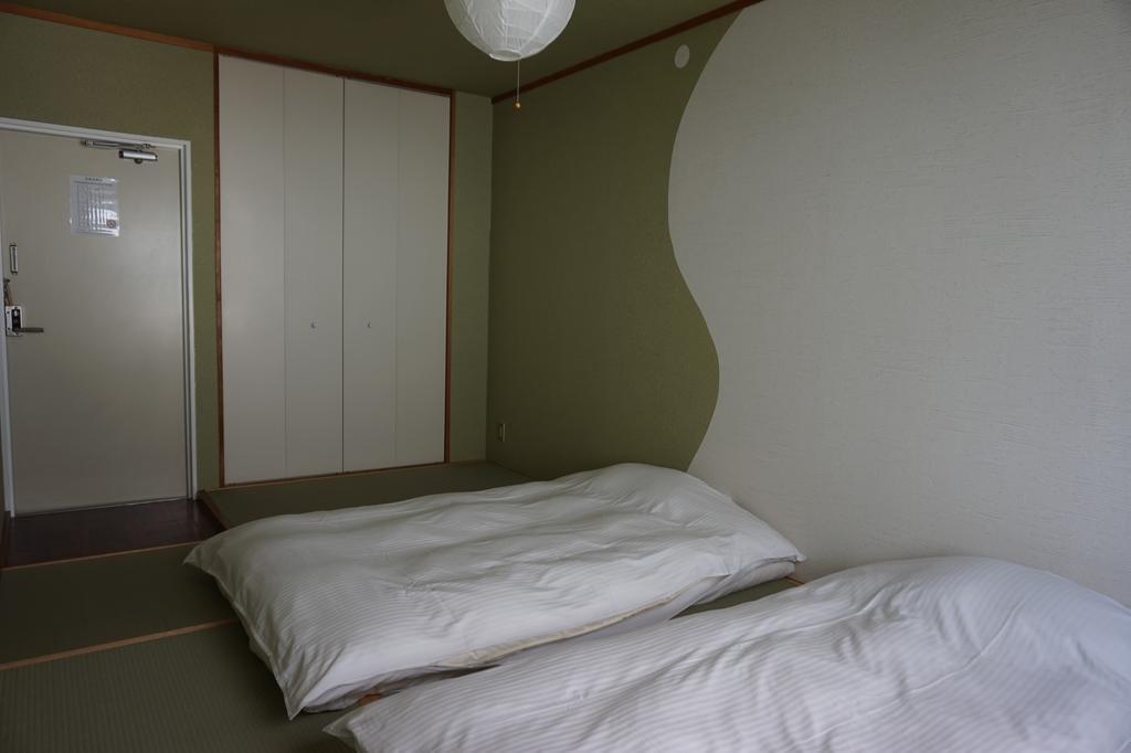 Uni Hostel Osaka Exterior foto