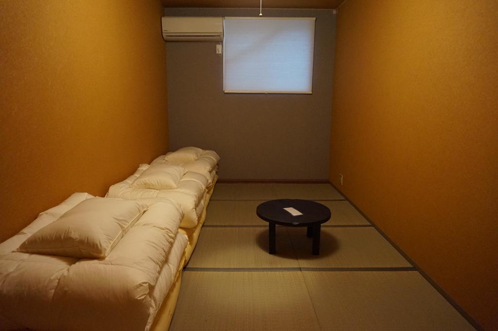 Uni Hostel Osaka Exterior foto